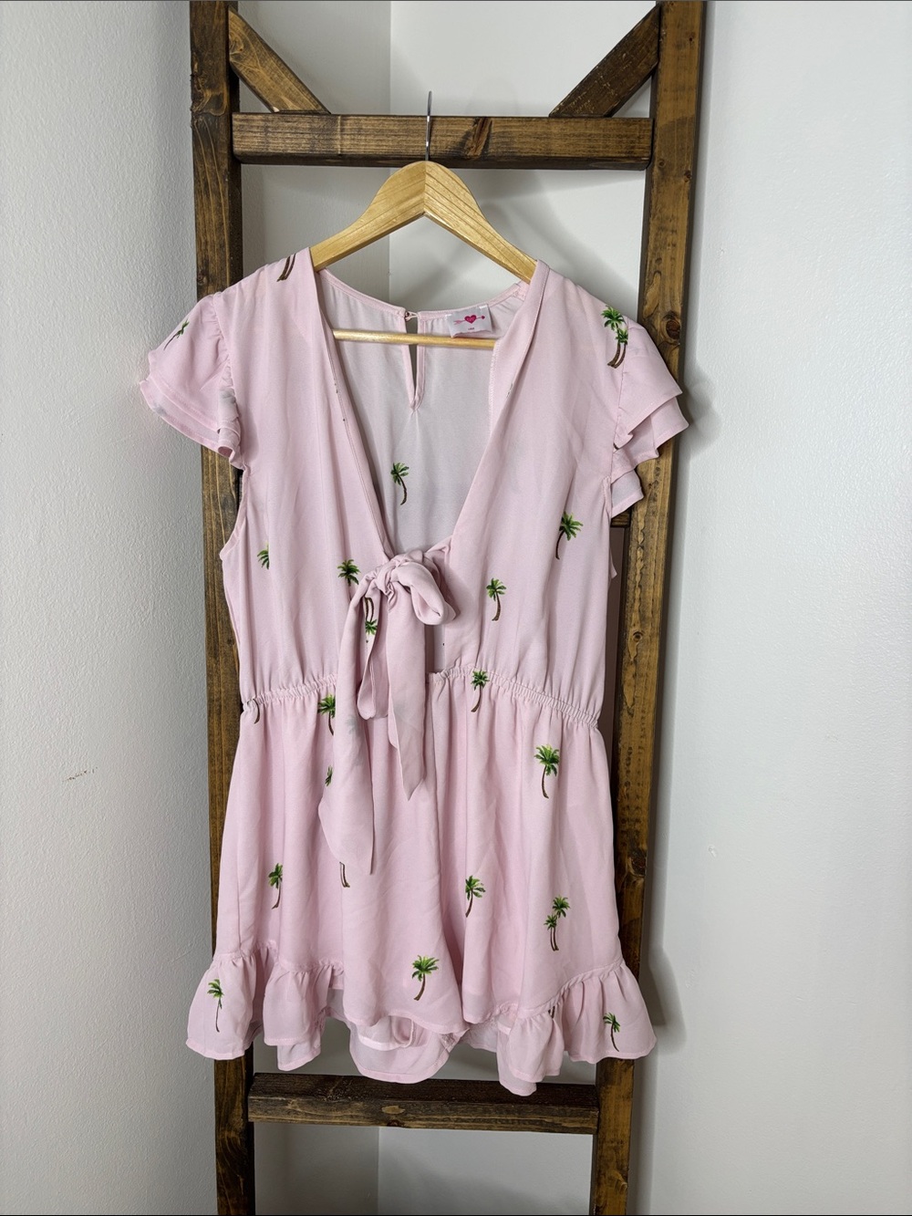 Buddy Love Pink Palm-Print Tie-Front Romper Size L
